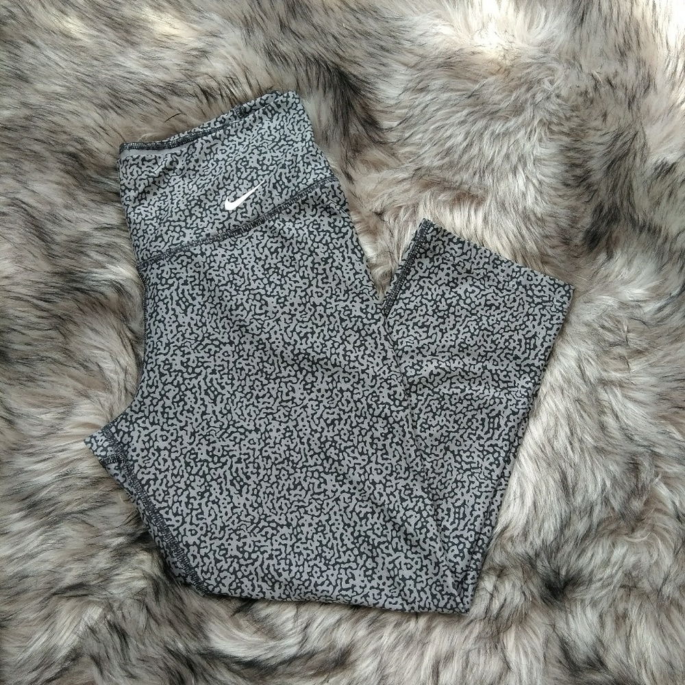 Nike DryFit Yoga Pants s